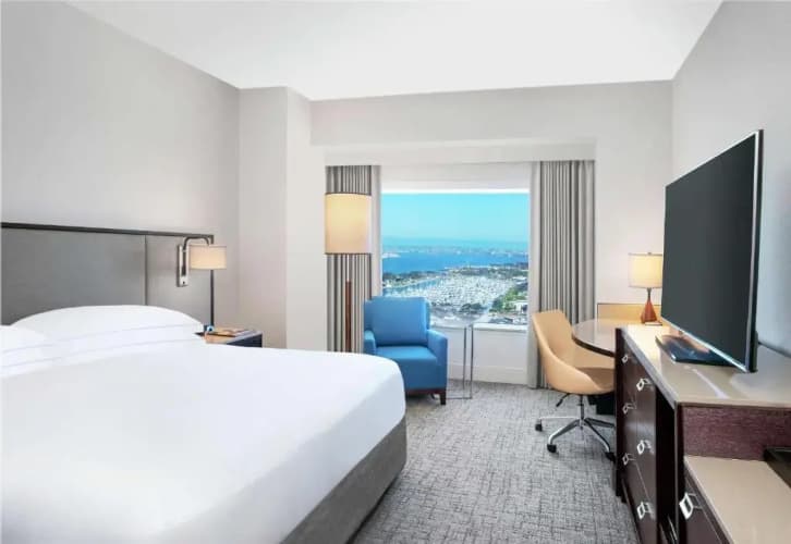 Hilton San Diego Bayfront photo 4