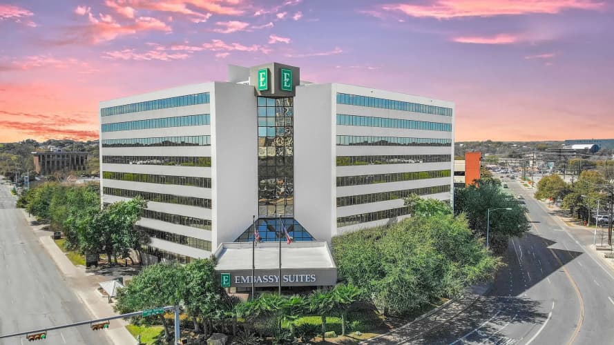 Embassy Suites by Hilton Austin Downtown South Congress, photo 2