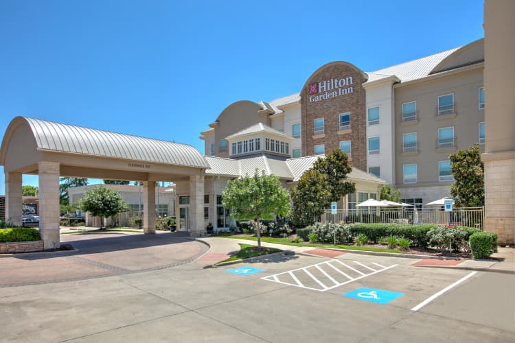 Hilton Garden Inn Dallas/Arlington photo 2