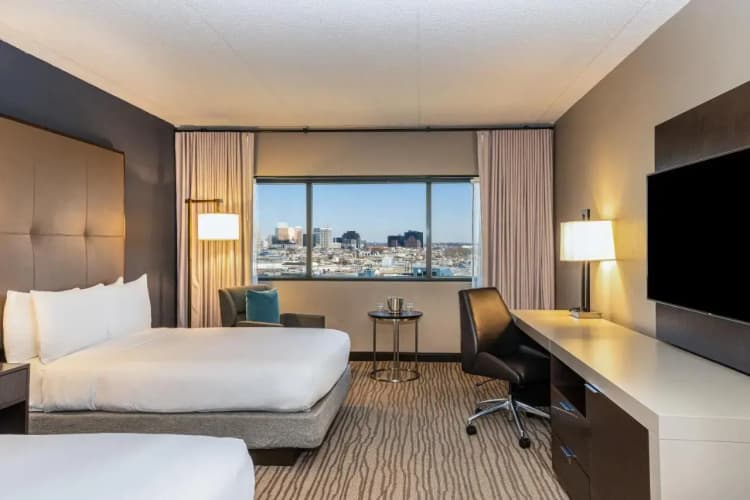 DoubleTree by Hilton Hotel Newark Airport photo 5