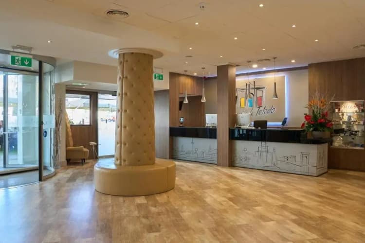 Hotel Puerta de Toledo photo 2