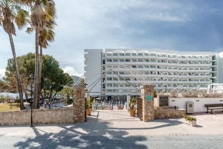 Alua Gran Camp de Mar photo 2