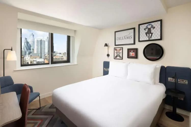 Hampton by Hilton London City photo 5