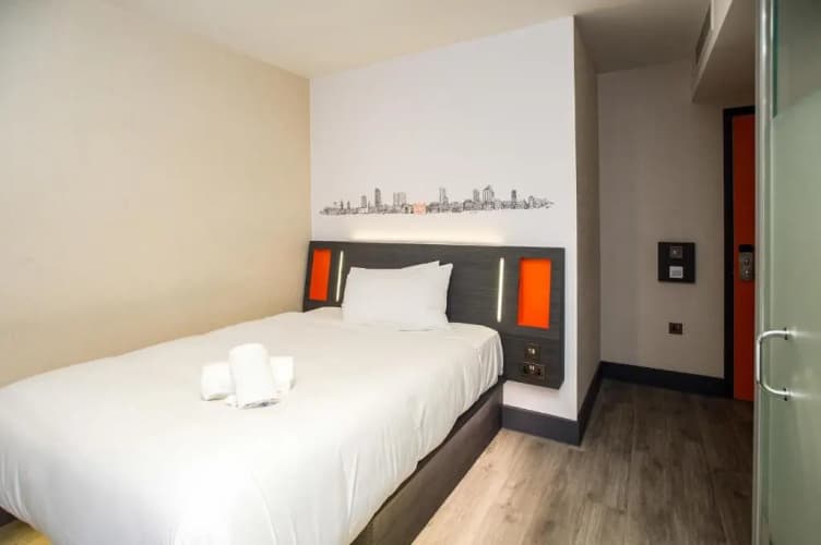 Easyhotel London City Shoreditch photo 4