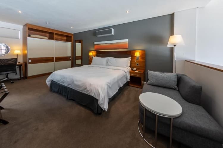 DoubleTree by Hilton Cape Town - Upper Eastside photo 3