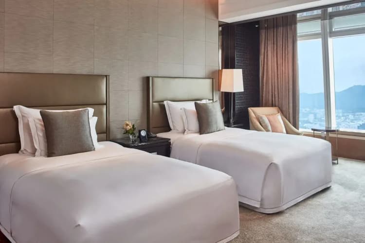 The Ritz-Carlton Hong Kong photo 5