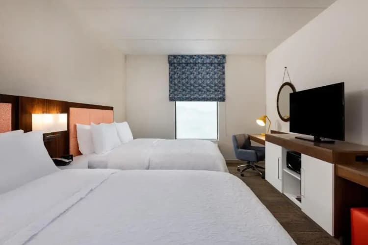 Hampton Inn Baltimore Bayview Campus, photo 5