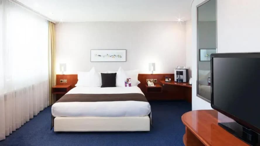 Crowne Plaza Zurich photo 4