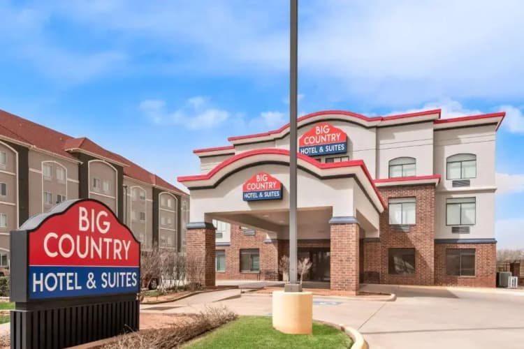 Big Country Hotel & Suites, SureStay Collection by BW photo 2