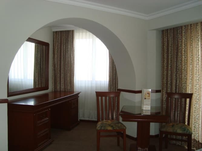 Lois Hotel, photo 5