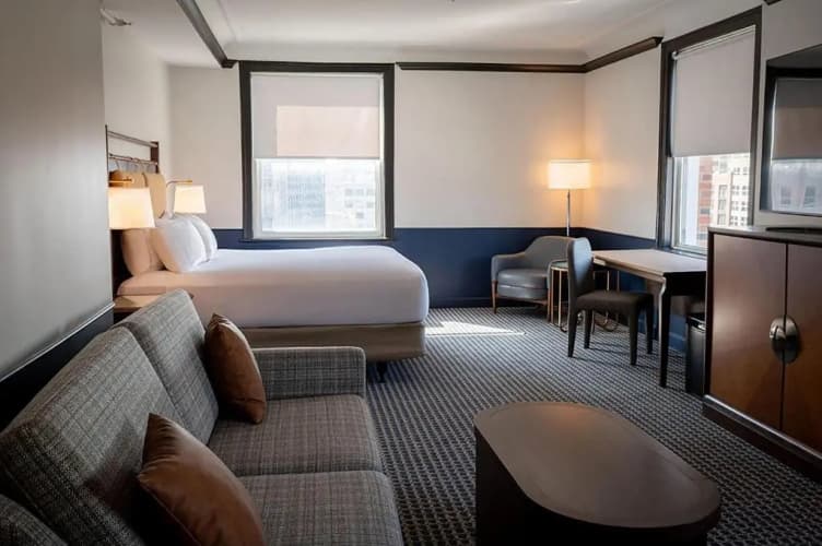 Hilton Orrington/Evanston photo 5