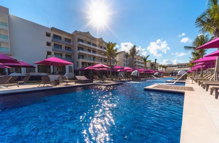 Planet Hollywood Adult Scene Cancun, An Autograph Collection All Inclusive Resort - Adults Only photo 2