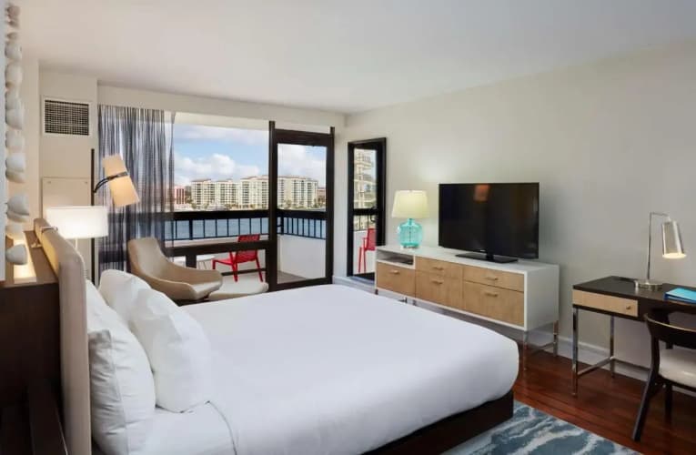 Waterstone Resort & Marina, Boca Raton, Curio Collection photo 4