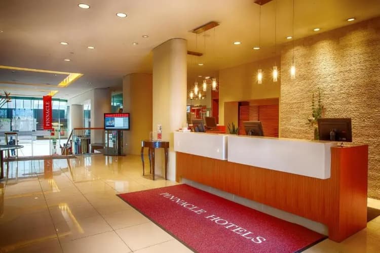 Pinnacle Hotel Harbourfront photo 2