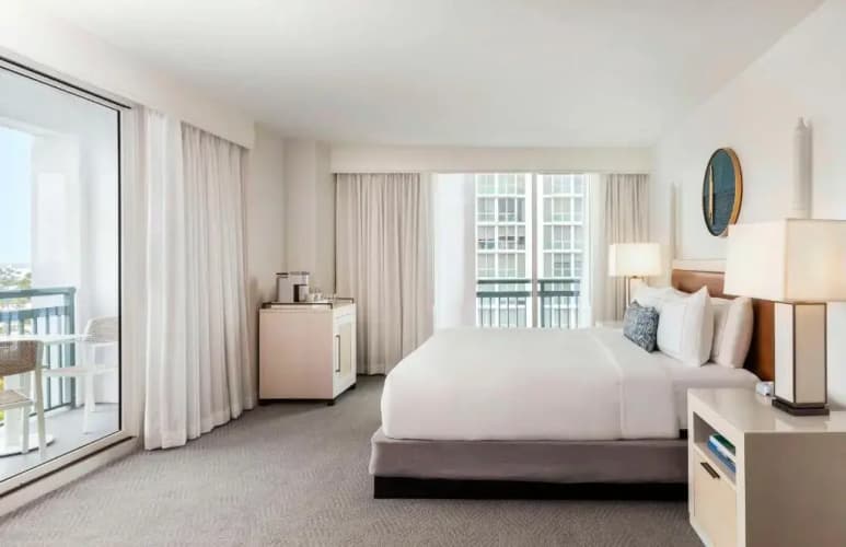 The Singer Oceanfront Resort, Curio Collection by Hilton photo 4
