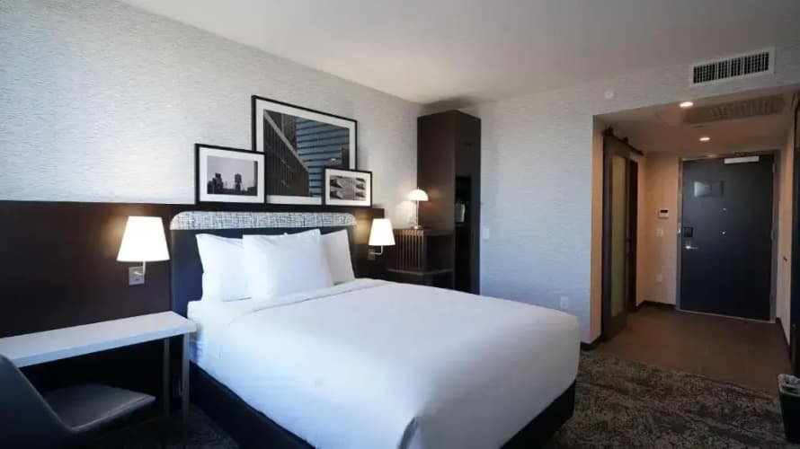 DoubleTree by Hilton Long Island City, NY photo 3