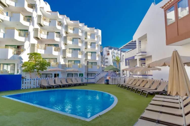 Playaolid Suites And Apartments photo 2