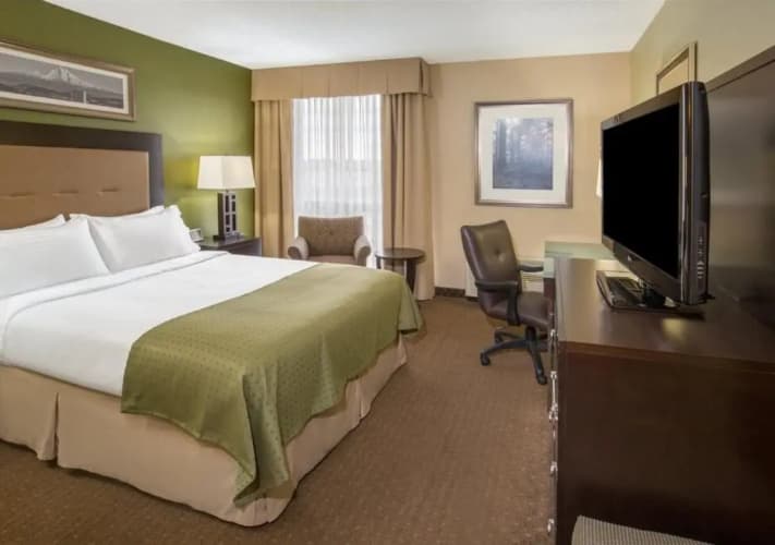 Holiday Inn Portland  Airport (I-205) photo 2