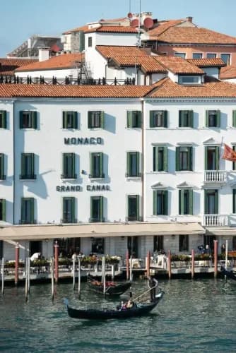 Hotel Monaco & Grand Canal photo 2