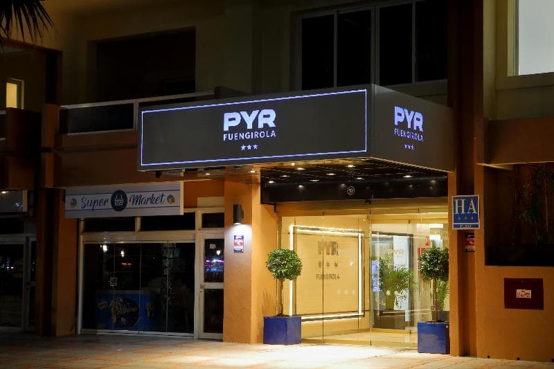 Hotel Apartamentos PYR Fuengirola photo 1