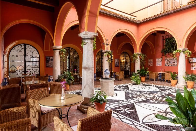 Parador, photo 1