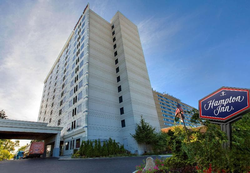 Hampton Inn NY-JFK, photo 1