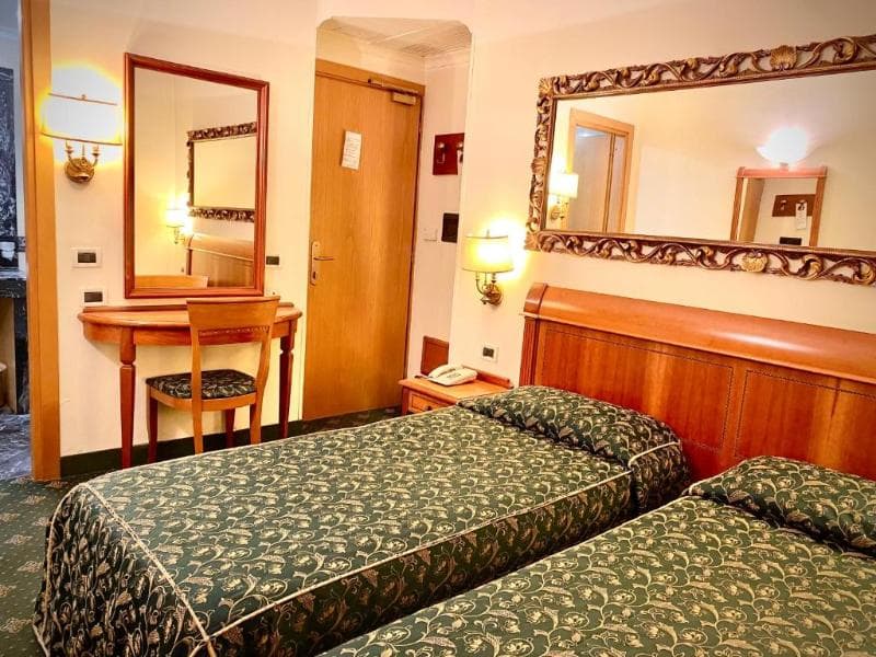 Hotel Champagne Palace, photo 1
