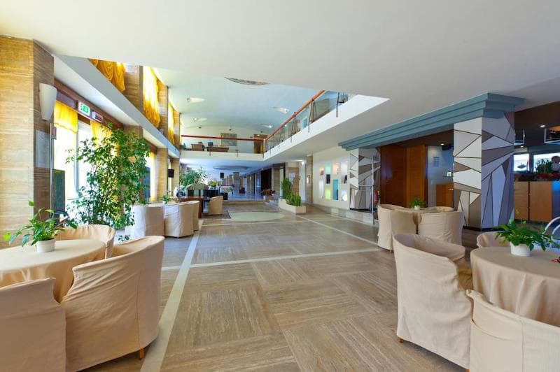 Grand Continental photo 1