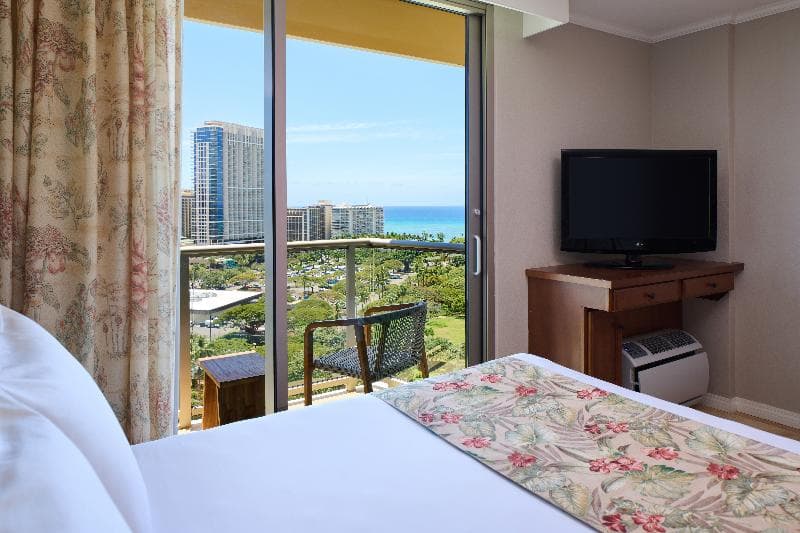 Luana Waikiki Hotel & Suites, photo 1