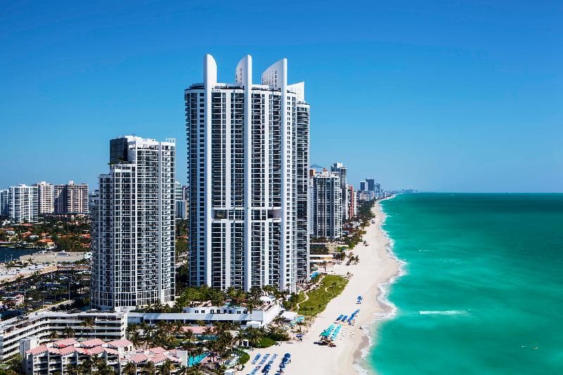 Trump International Beach Resort photo 1