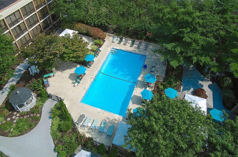 Holiday Inn Westbury - Long Island, photo 1