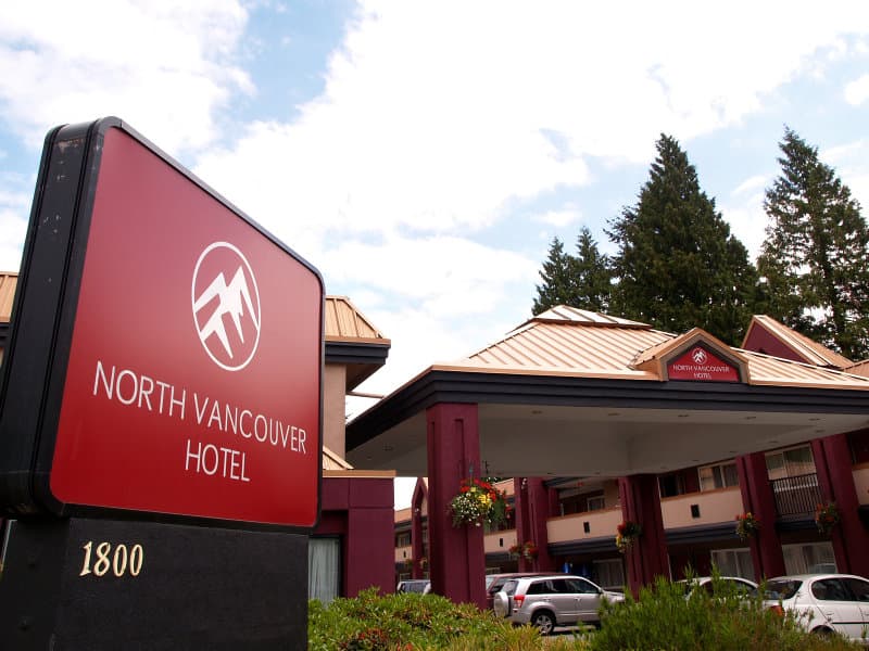North Vancouver, photo 1