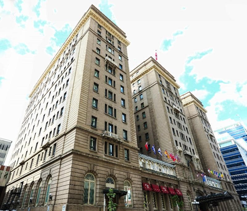 The Fairmont Palliser, photo 1