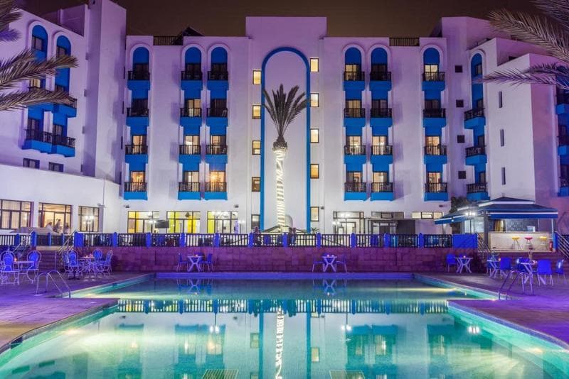 Hotel Oasis photo 1