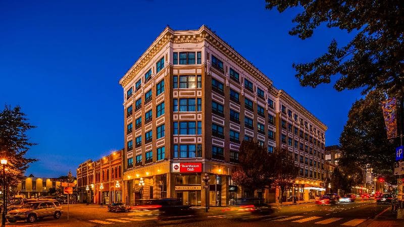 Best Western Plus Carlton Plaza Hotel, photo 1