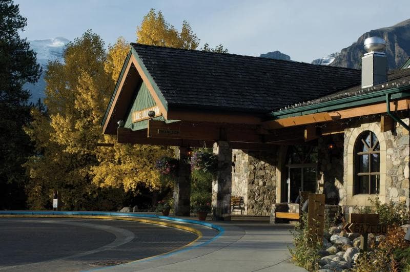 Lake Louise Inn photo 1