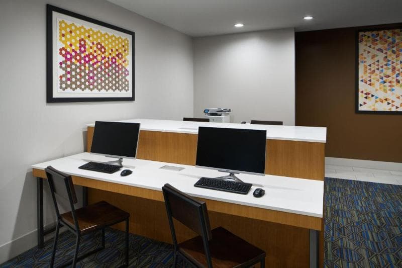 Holiday Inn Express Richmond - Downtown Richmond, photo 1