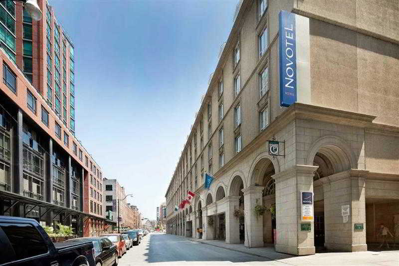 Novotel Toronto Centre photo 1
