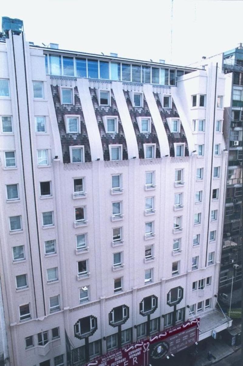 Broadway Hotel and Suites, photo 1