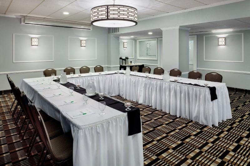 Mitchell Executive Hotels-Fort Lee, photo 1