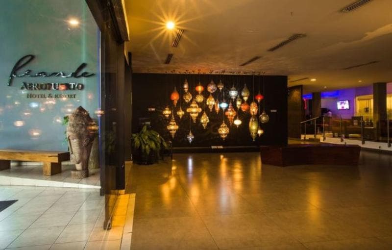 Riande Aeropuerto Hotel & Casino photo 1