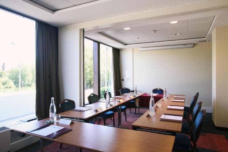 DoubleTree by Hilton Paris Bougival, photo 1