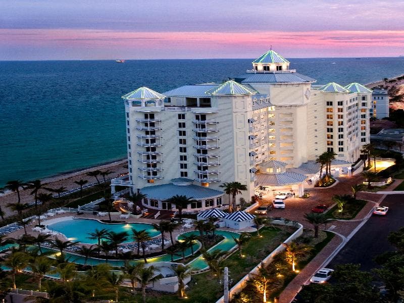 Pelican Grand Beach Resort, photo 1