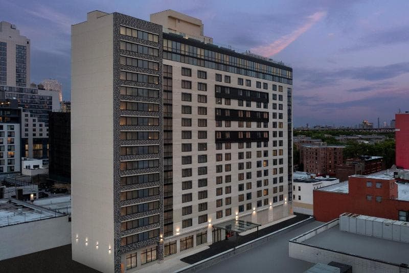 Springhill Suites New York Queens, photo 1