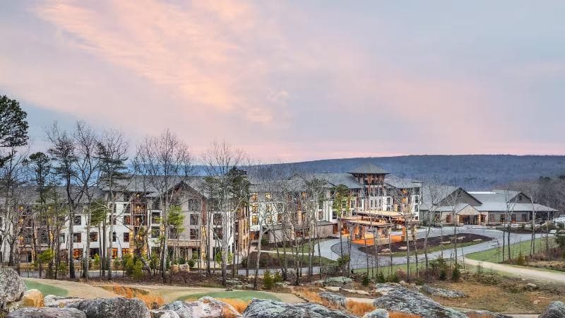 Cloudland at McLemore Resort Lookout Mountain, Curio Hilton photo 1