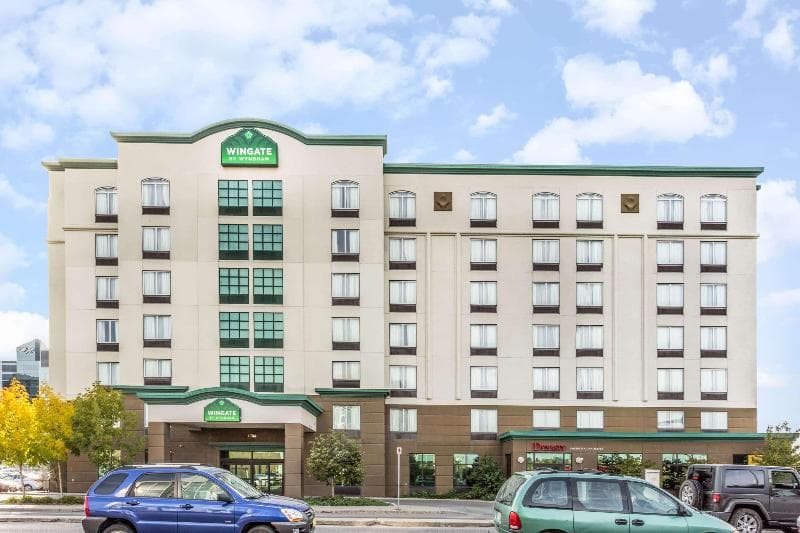 Wingate by Wyndham Regina, photo 1