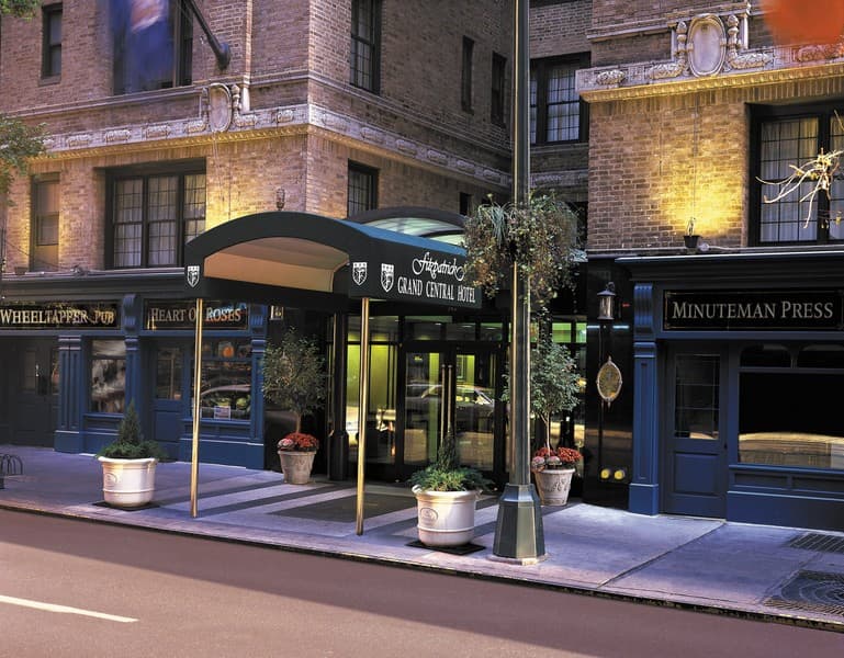 Fitzpatrick Grand Central Hotel, photo 1