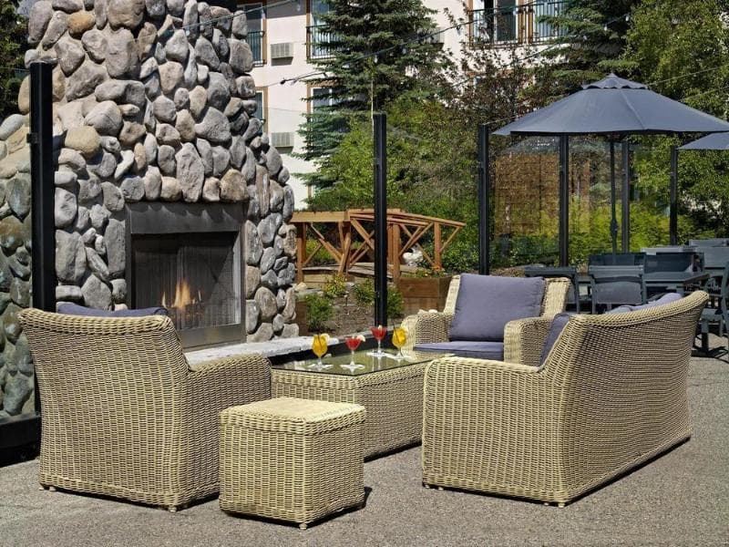 Coast Canmore Hotel & Conference Centre photo 1