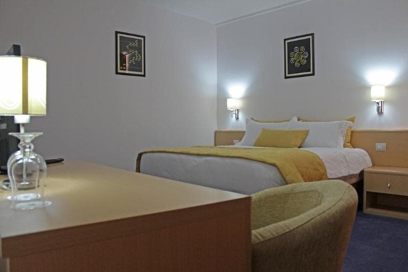 Hotel Airport Tirana, photo 1