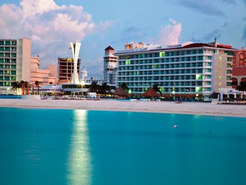 Krystal Cancun, photo 1